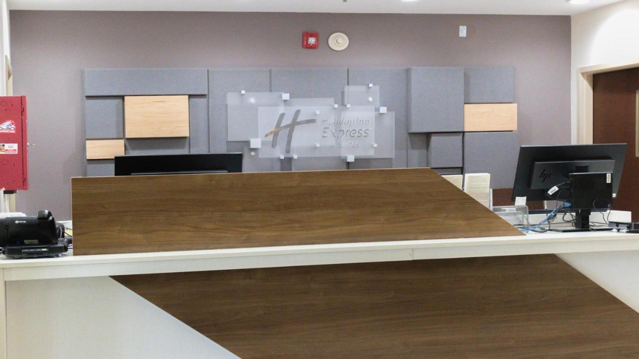 Holiday Inn Express Hotel & Suites Hope Mills-Fayetteville Airport By Ihg Ngoại thất bức ảnh