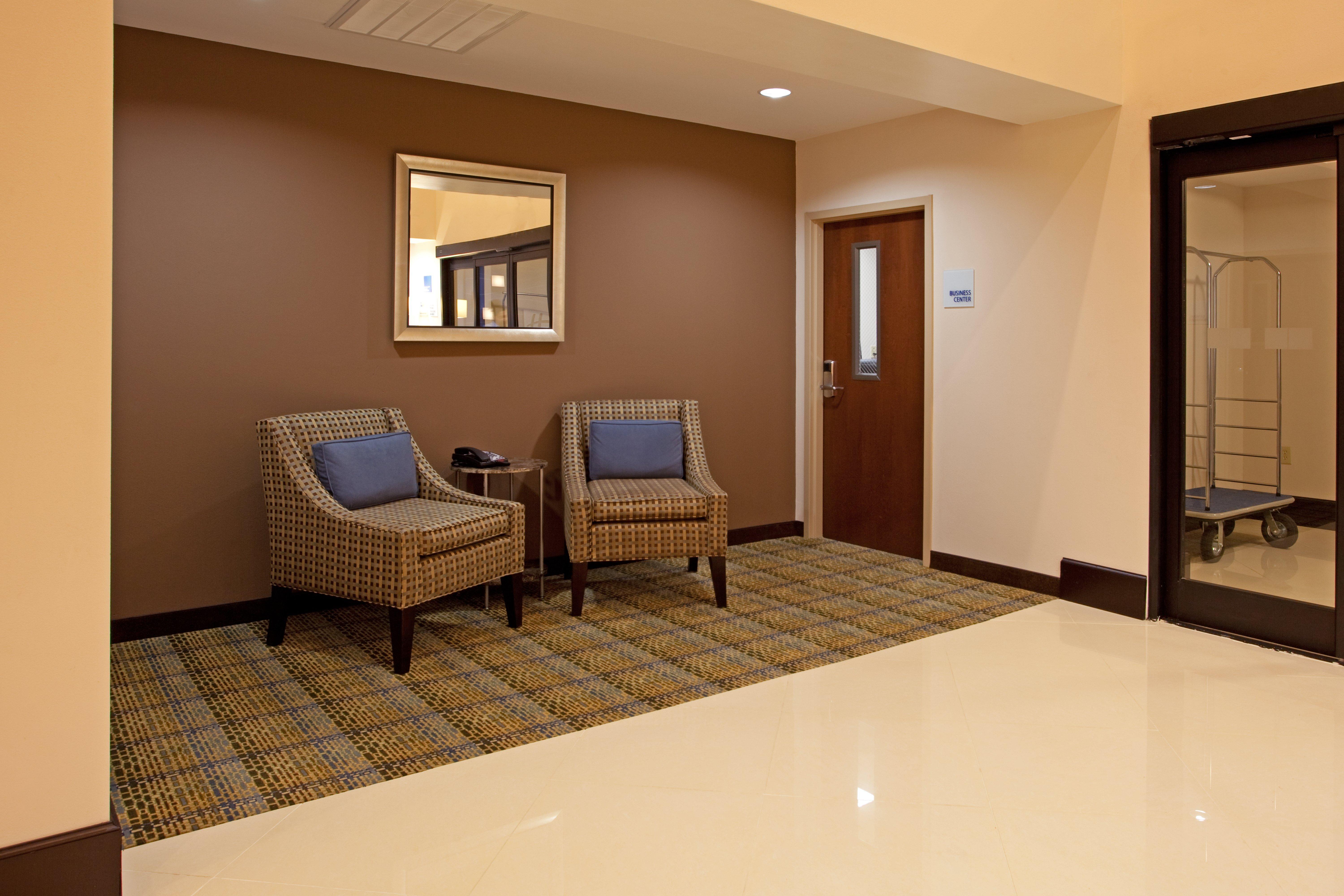Holiday Inn Express Hotel & Suites Hope Mills-Fayetteville Airport By Ihg Ngoại thất bức ảnh