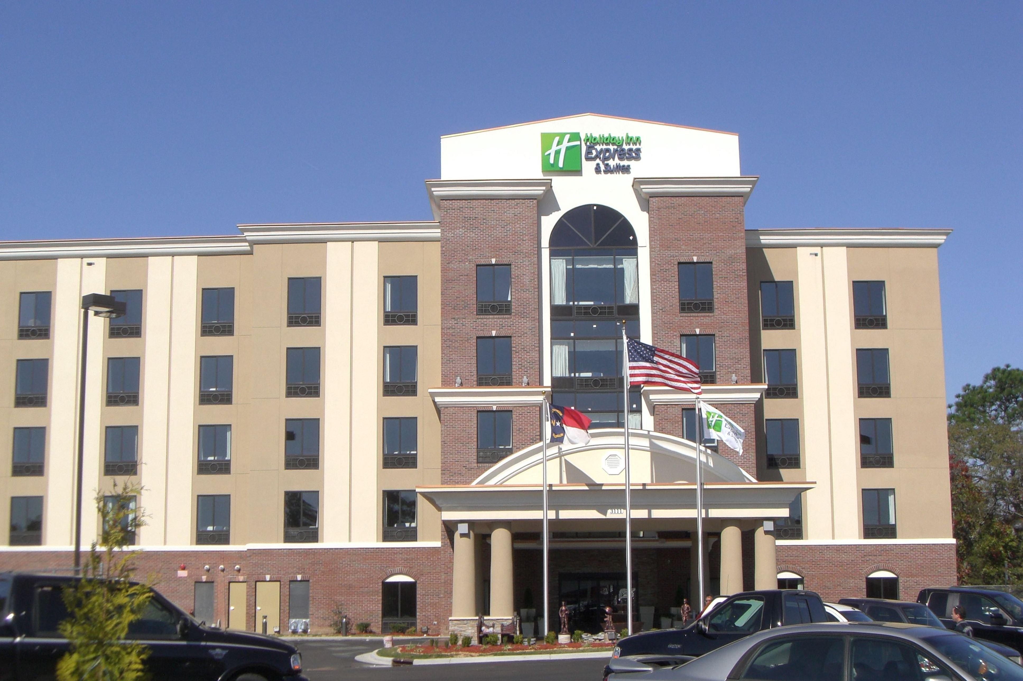 Holiday Inn Express Hotel & Suites Hope Mills-Fayetteville Airport By Ihg Ngoại thất bức ảnh