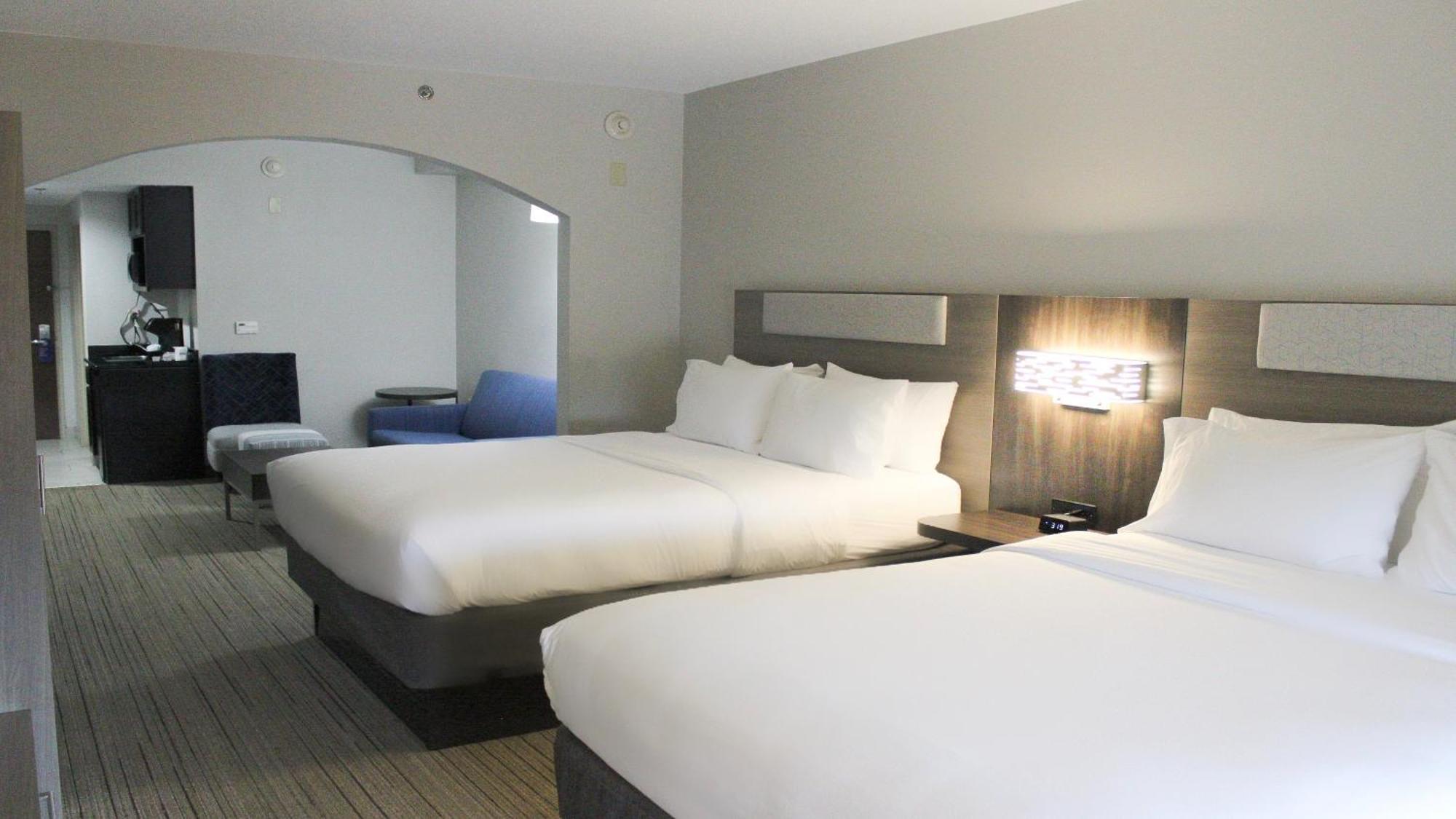 Holiday Inn Express Hotel & Suites Hope Mills-Fayetteville Airport By Ihg Ngoại thất bức ảnh