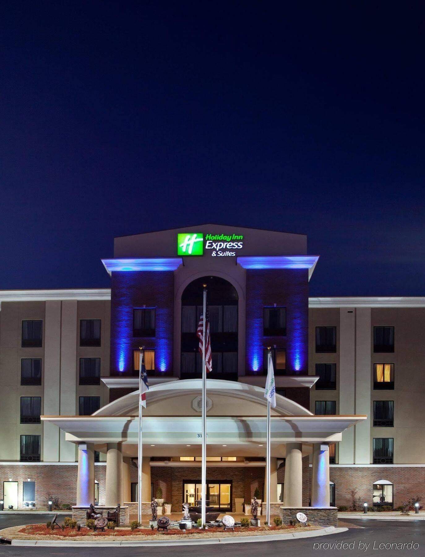 Holiday Inn Express Hotel & Suites Hope Mills-Fayetteville Airport By Ihg Ngoại thất bức ảnh